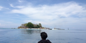 Pulau Samalona yang imut-imut.